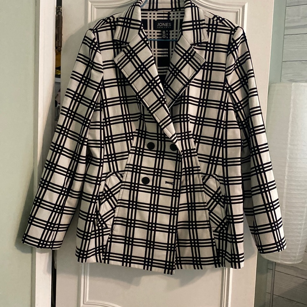 Jones New York black and white jacket